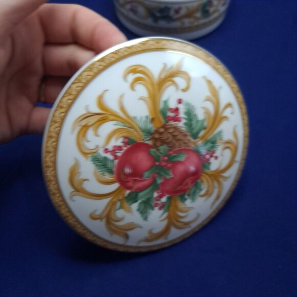 Mikasa Holiday Orchard Covered Candy Dish Trinket Box Christmas Gold Accents - Picture 11 of 13